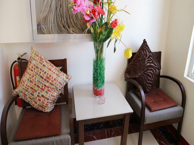 C Tower Studio Apartments Puerto Princesa Екстер'єр фото