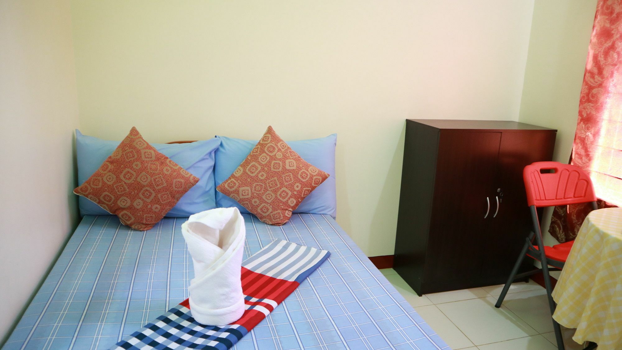 C Tower Studio Apartments Puerto Princesa Екстер'єр фото